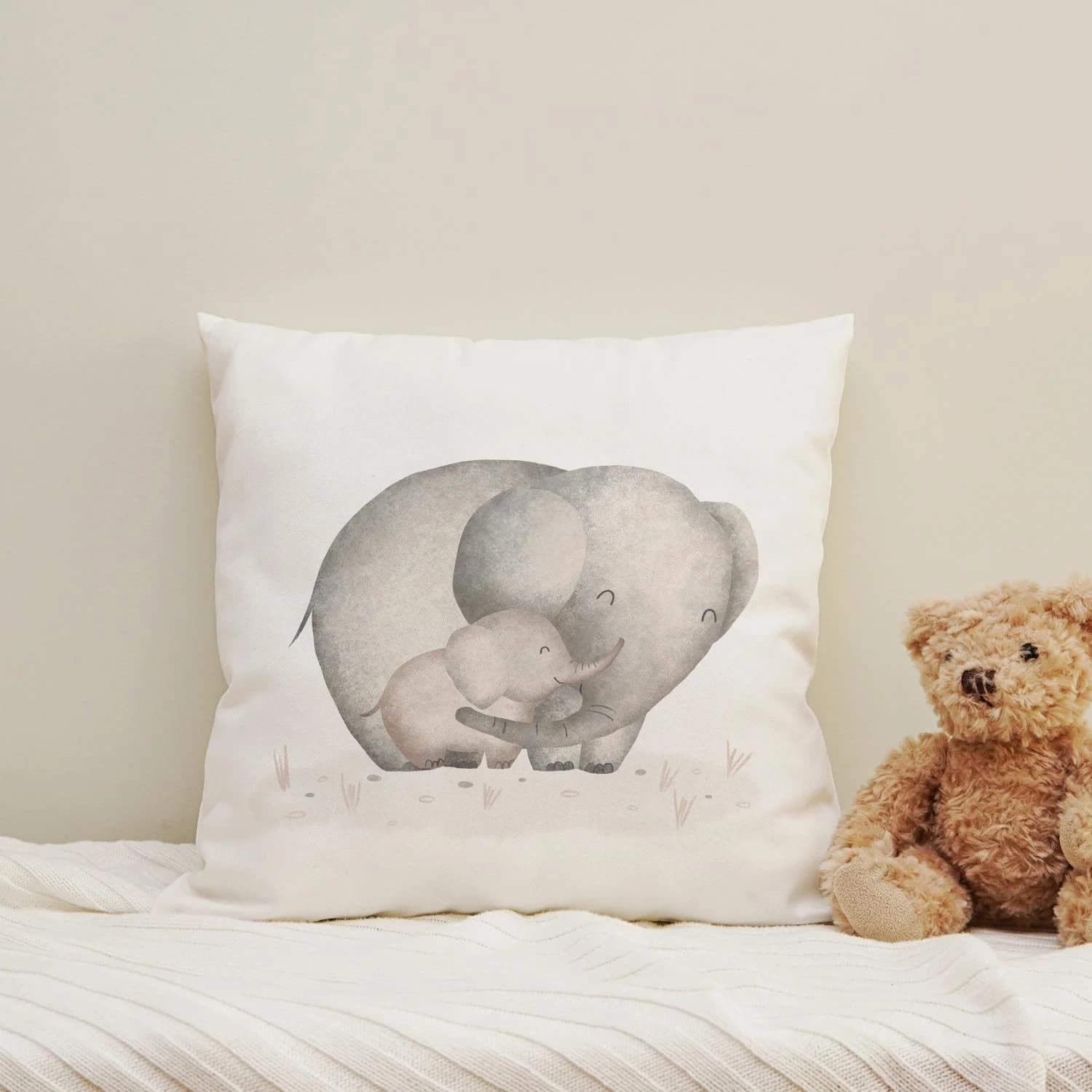 QUEENCE Dekokissen Elefant Grau Micro-Velour 40x40cm