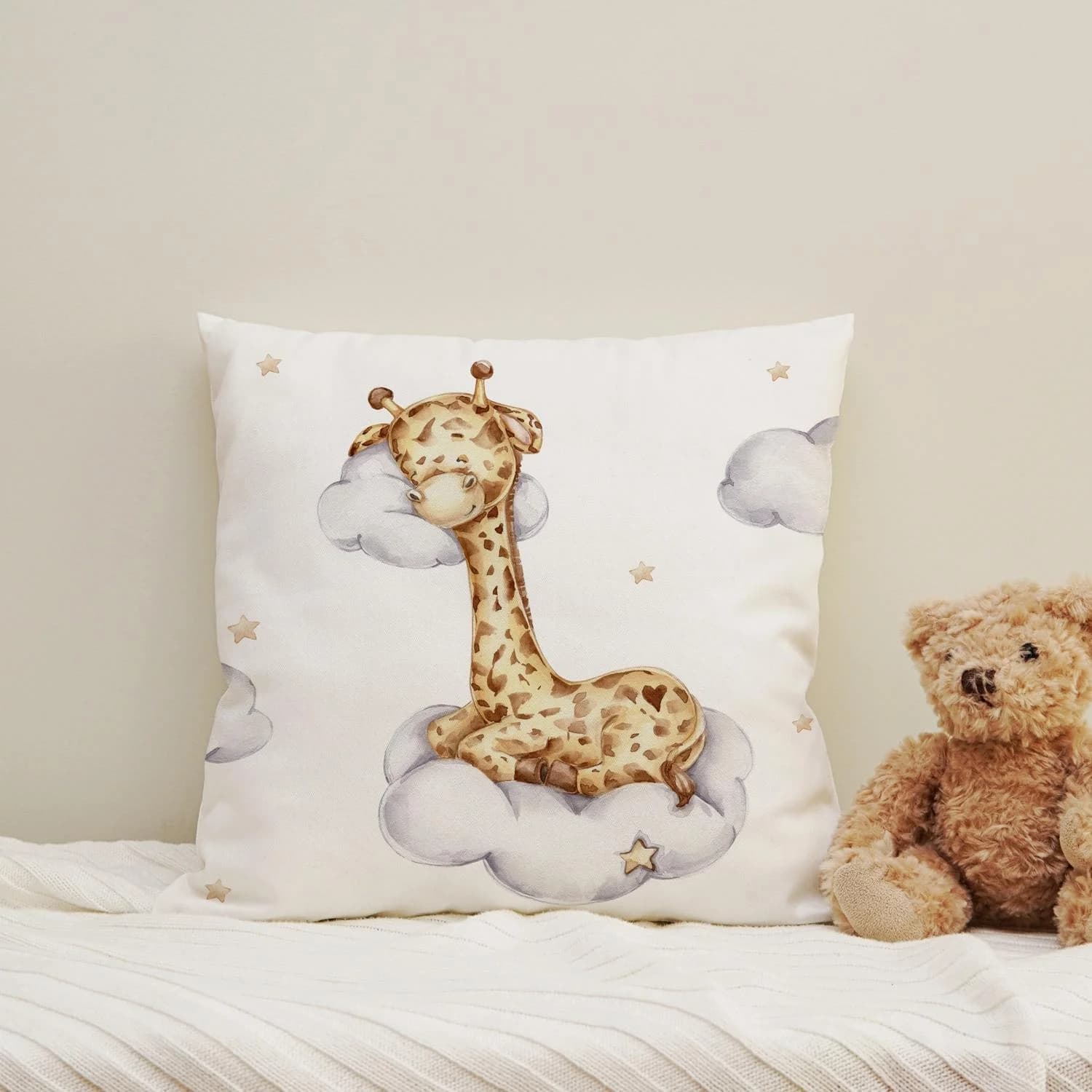 QUEENCE Dekokissen Kissenhülle Giraffe Bunt 40x40cm Micro-Velour