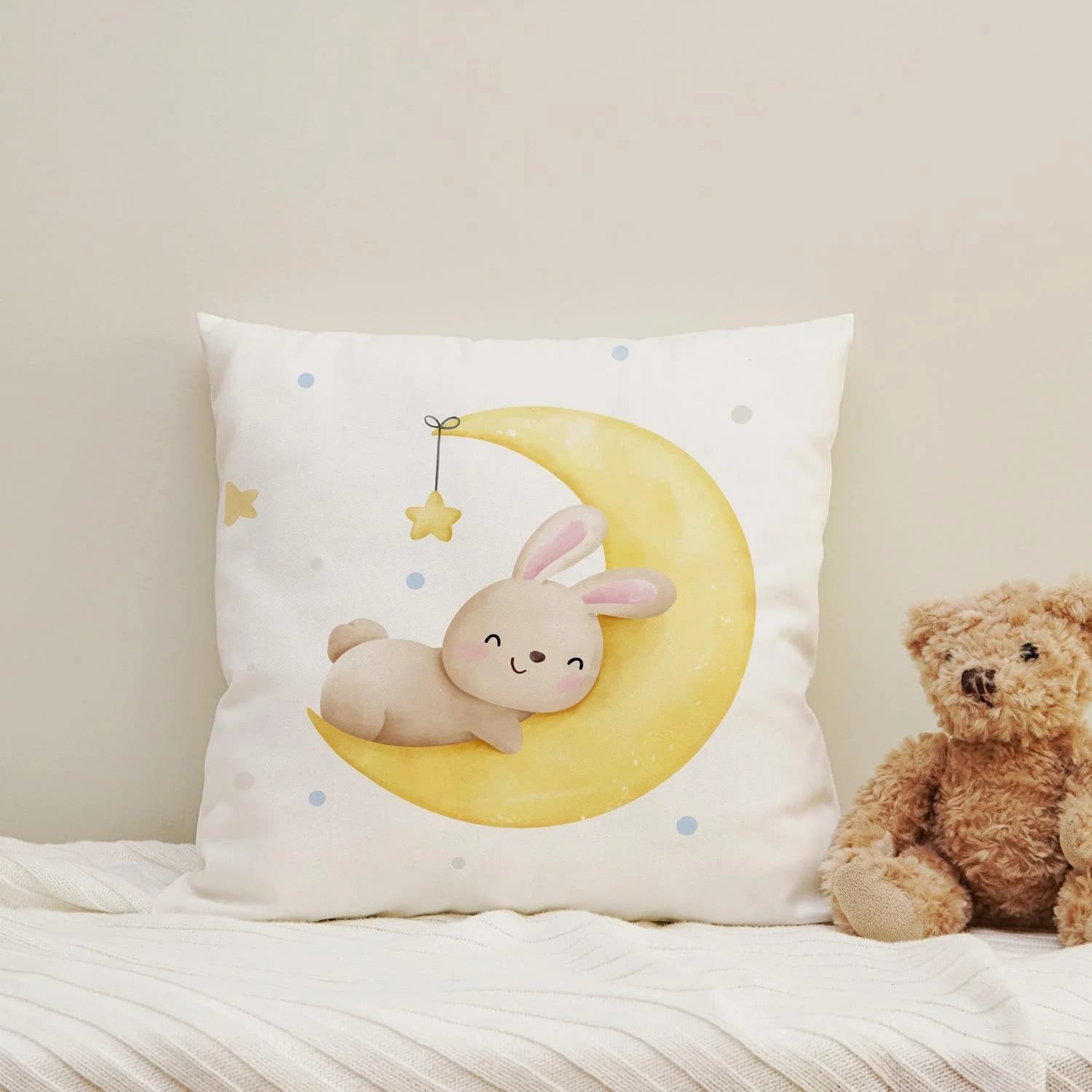QUEENCE Dekokissen Hase Gelb Micro-Velour 40x40 cm