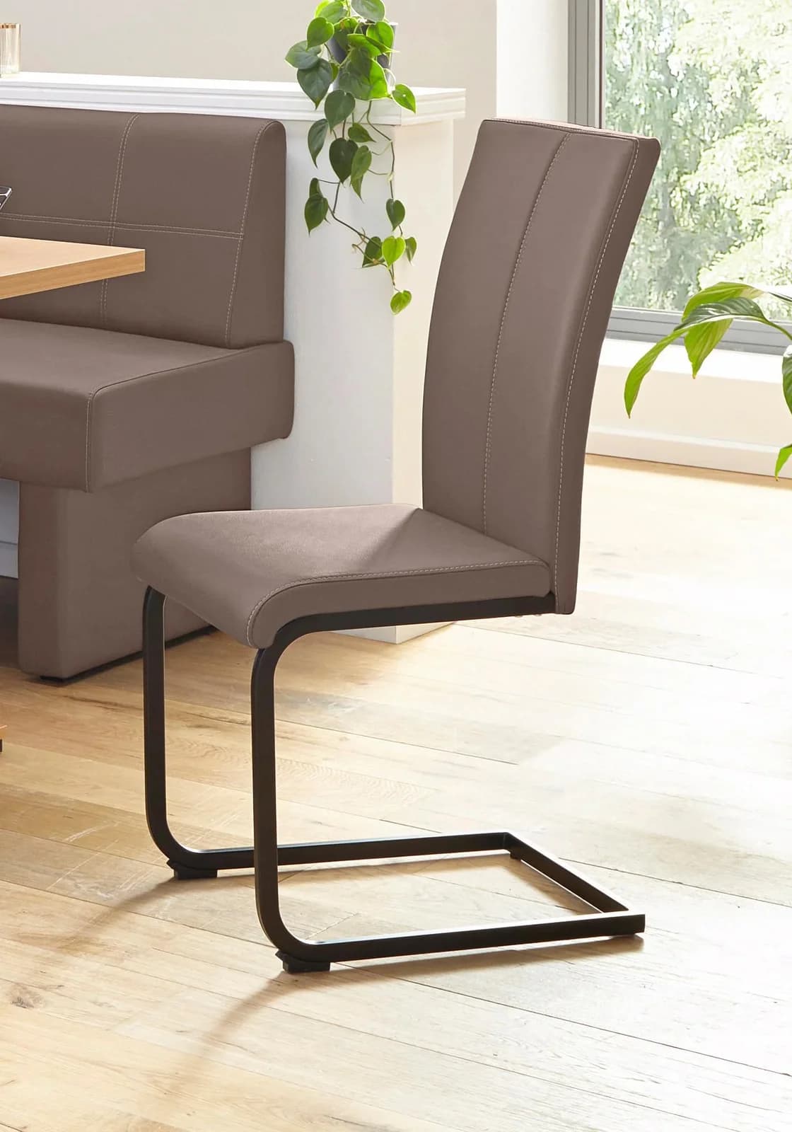 HOME AFFAIRE Nils Freischwinger Stuhl Set Braun Schwarz Kunstleder