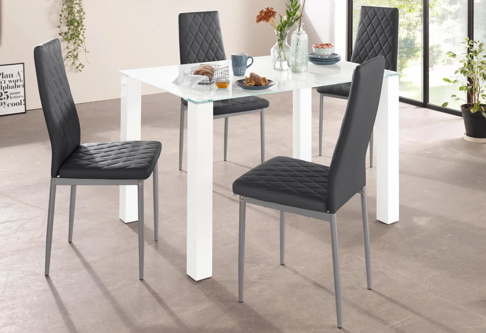 Essgruppe OTTO HOME Schwarz-Weiß Glastisch mit 4 Stühlen