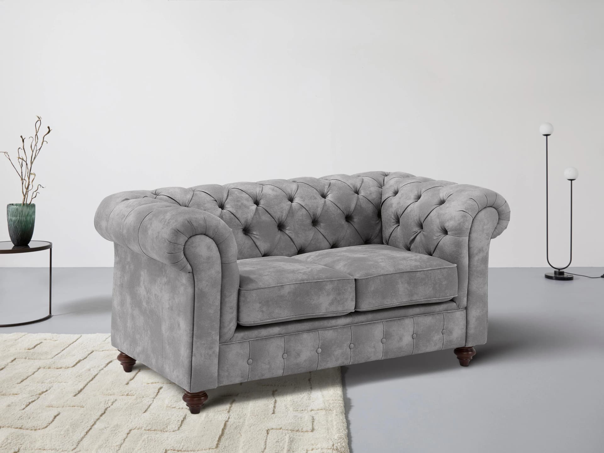 HOME AFFAIRE Chesterfield 2-Sitzer Sofa Hellgrau Klassisch