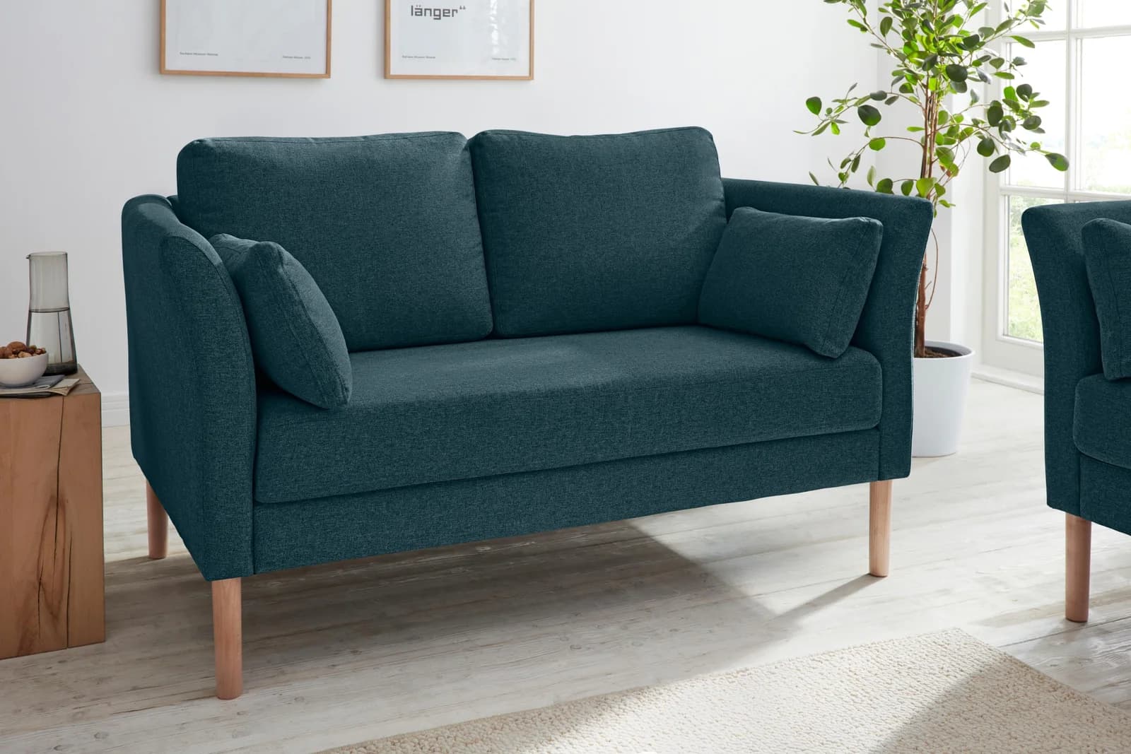 ANDAS 2-Sitzer Sofa "Grenzda" Blau Massivholzfüße