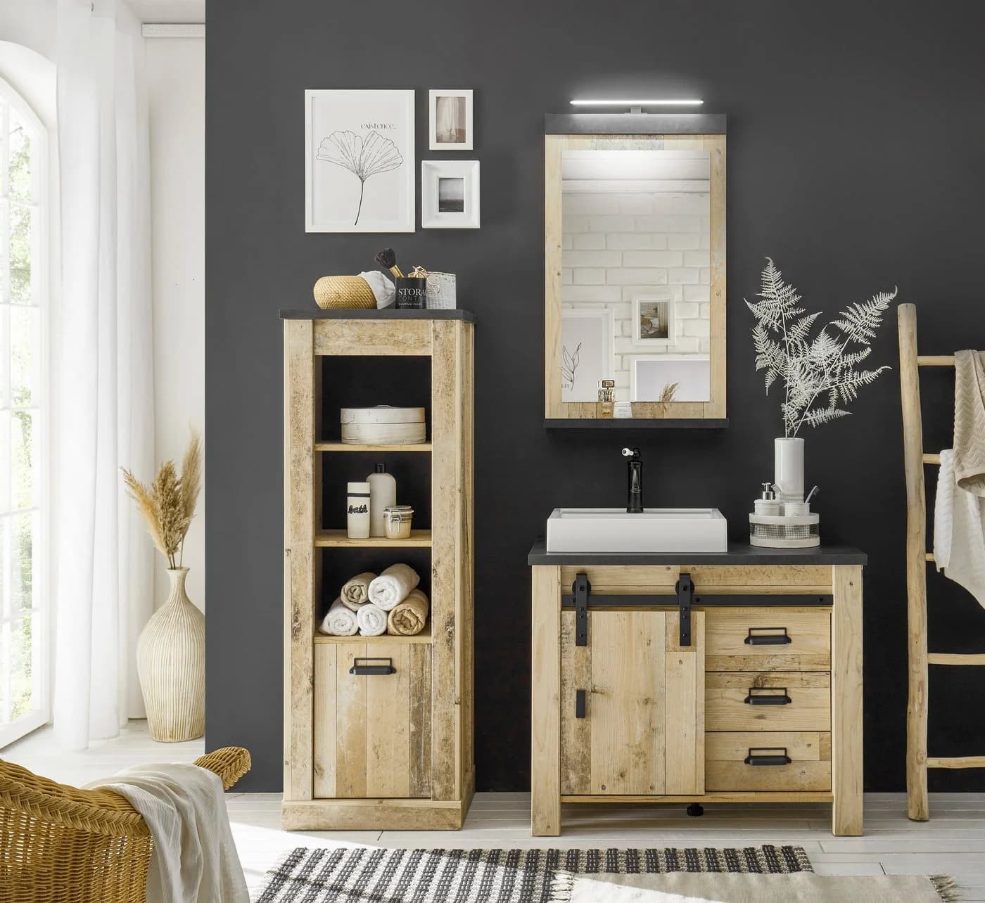 Home affaire Badmöbel-Set SHERWOOD, Bad im modernen Design, 3-teiliges Badezimmer, Scheunentorbeschlag & Apothekergriff aus Metall
