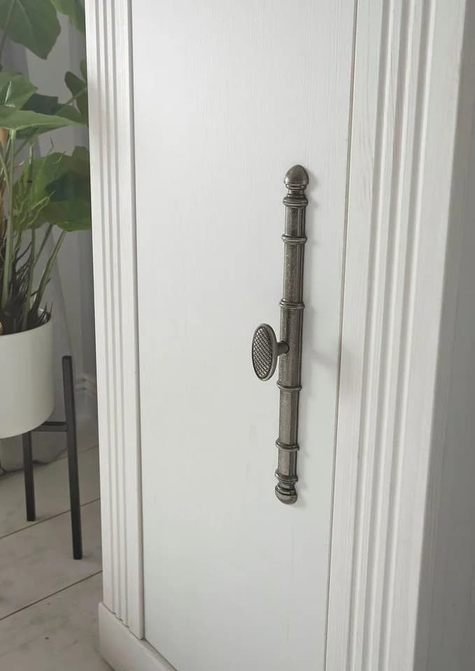 OTTO HOME Midischrank WESTMINSTER Landhausstil Weiß Metallgriffe - Bild 5