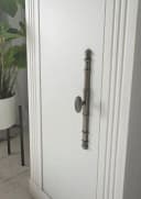 OTTO HOME WESTMINSTER Badschrank Landhausstil Weiß Metallgriffe Bild 5