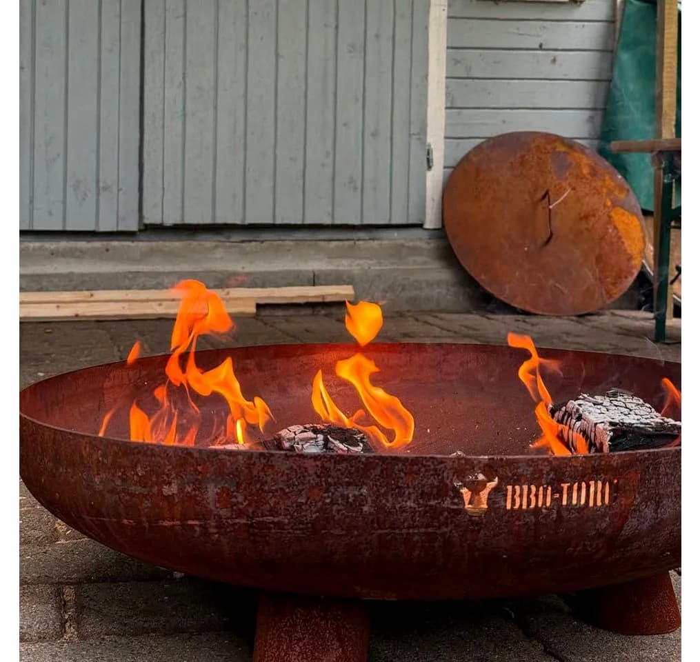 BBQ-Toro Feuerschale Ø 60 cm mit Deckel, Rostoptik, Outdoor Dreibein Feuerstelle - Bild 3