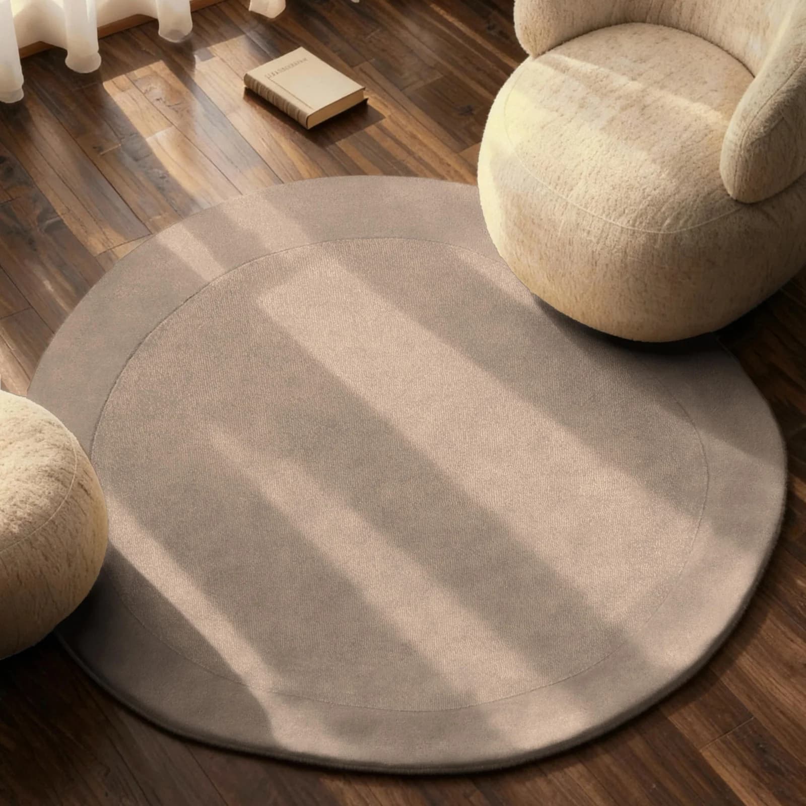 Handgewebter Teppich in Natur Beige, Ø 160 cm