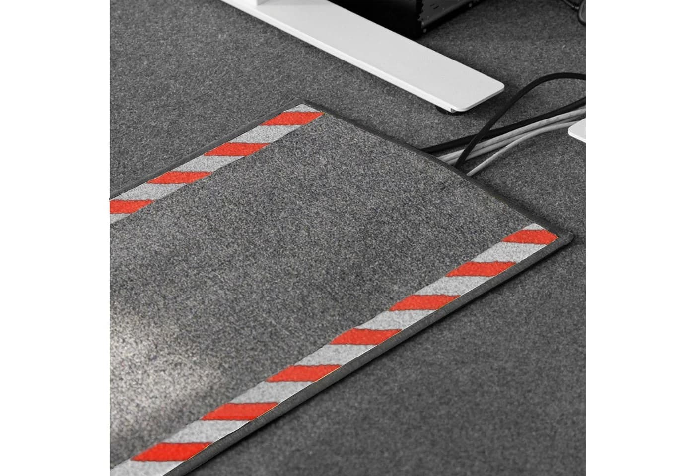 Floordirekt Kabelmatte mit Warnumrandung Schwarz-Gelb/Rot-Weiß