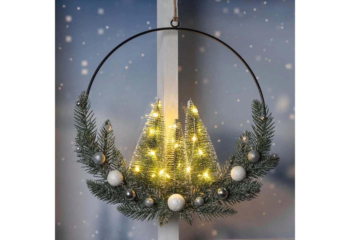 Spetebo LED Metall Dekoring mit Tannen und Weihnachtskugeln warm weiß - Bild 2