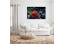 Primedeco Glasbild Wandbild Erdbeere im Wasser Rot Elegante Aufhängung Bild 1