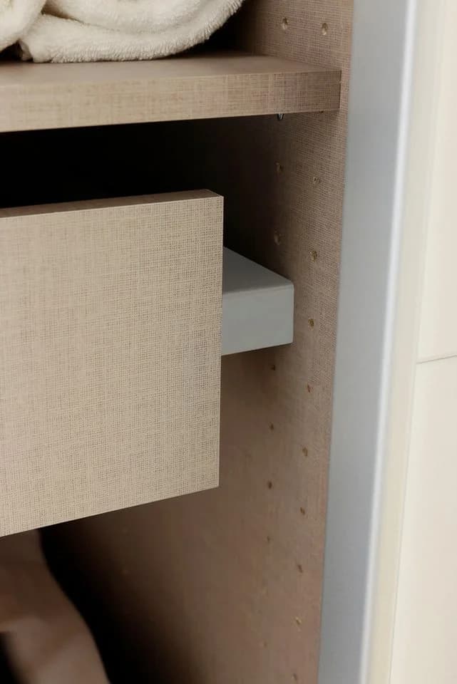 Schubladeneinsatz aus Holzwerkstoff und Metall in Leinenoptik - Bild 5