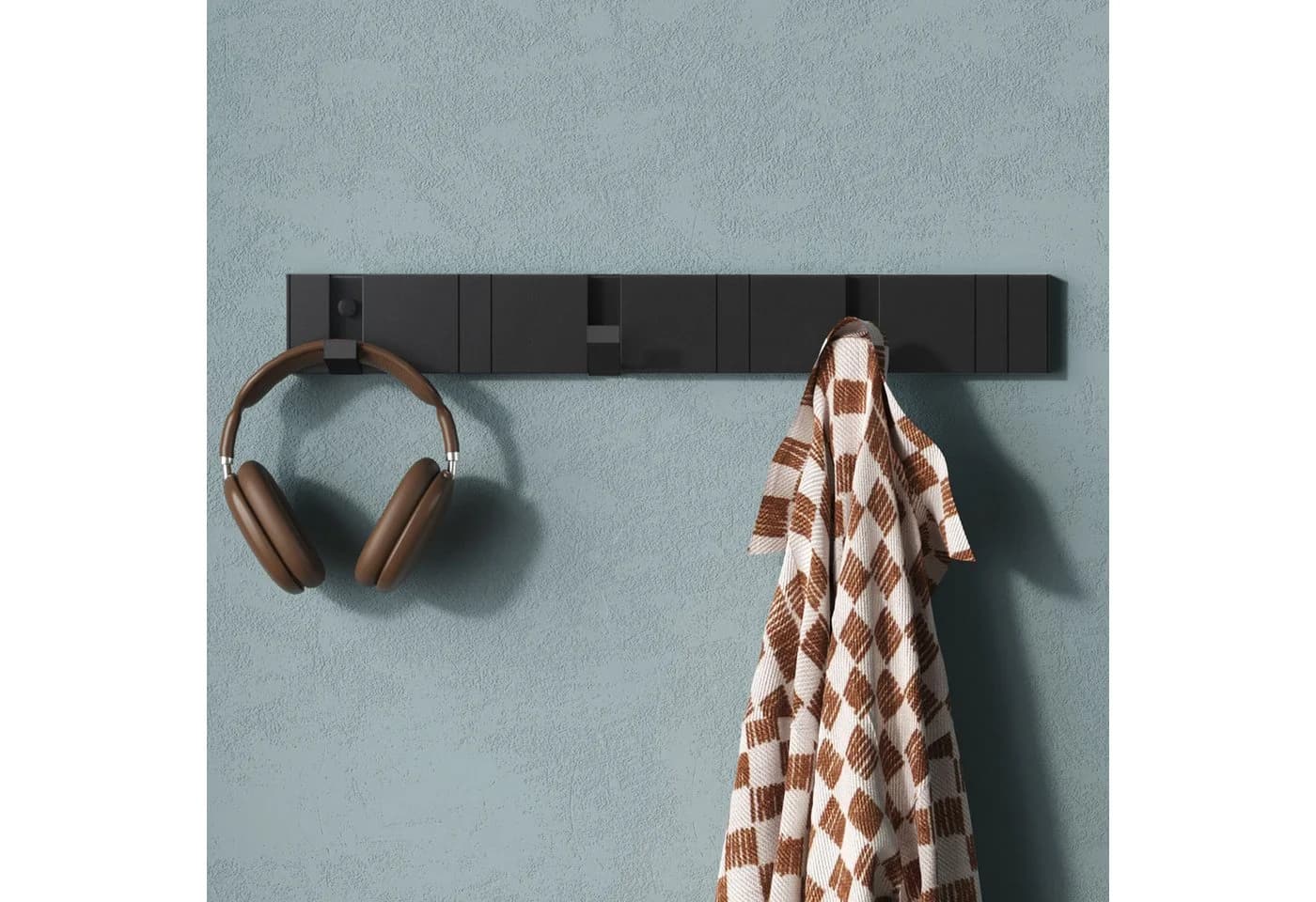 Mai & Mai Wandgarderobe Wandhaken Garderobenleiste mit 4/6 klappbaren Haken, Faltmechanik und Anti-Rutsch-Textur - Bild 3