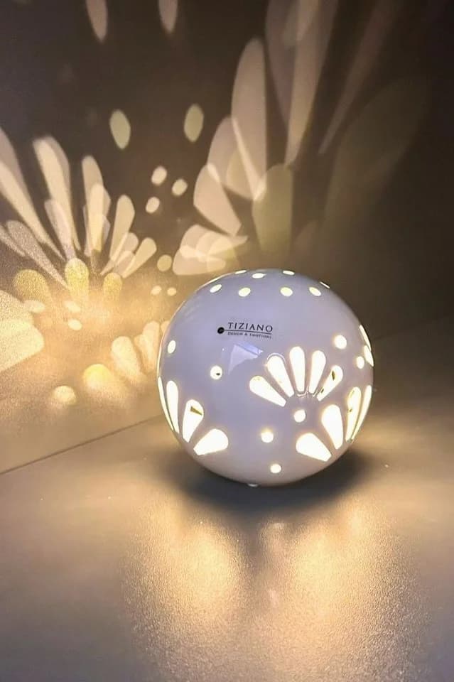 TIZIANO LED Dekofigur Lichtkugel Volano Creme-Weiß - Bild 2