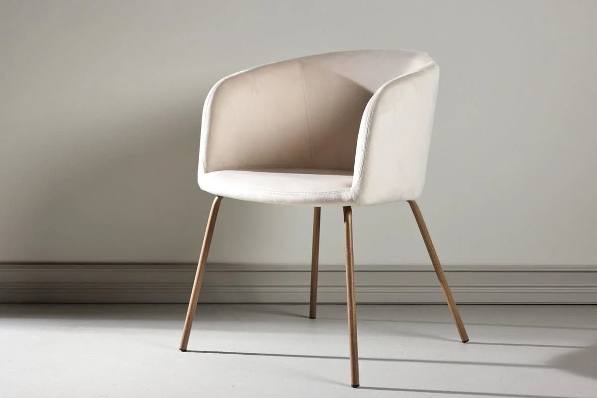 Luxusbetten24 Esszimmerstuhl Natura Polyester-Samt Beige