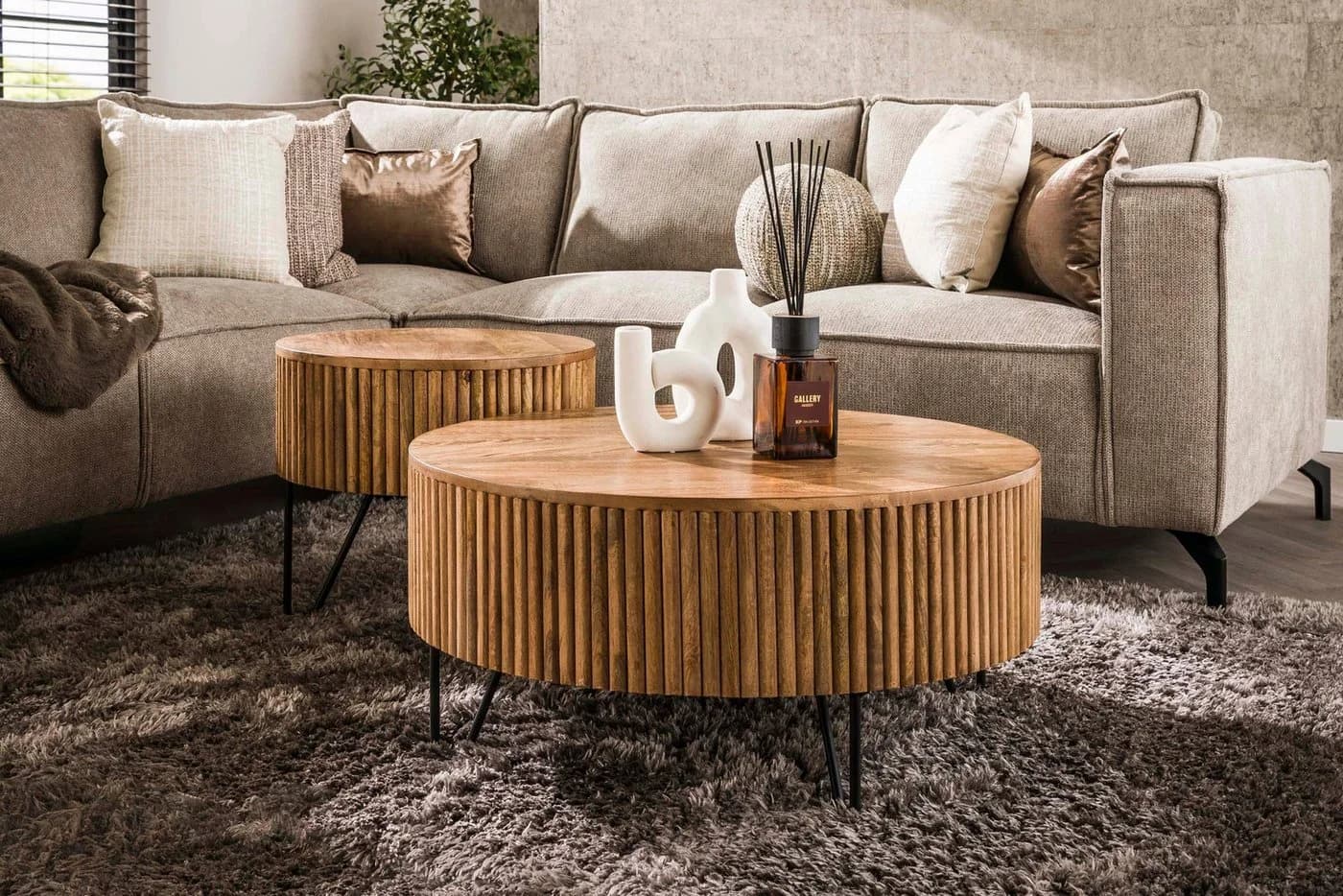 Luxusbetten24 Couchtisch Duna 2er Set Mangoholz Beige Modern