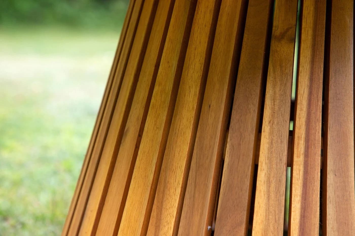 Luxusbetten24 Gartentisch Hewa Teak weiß geriffelt - Bild 5