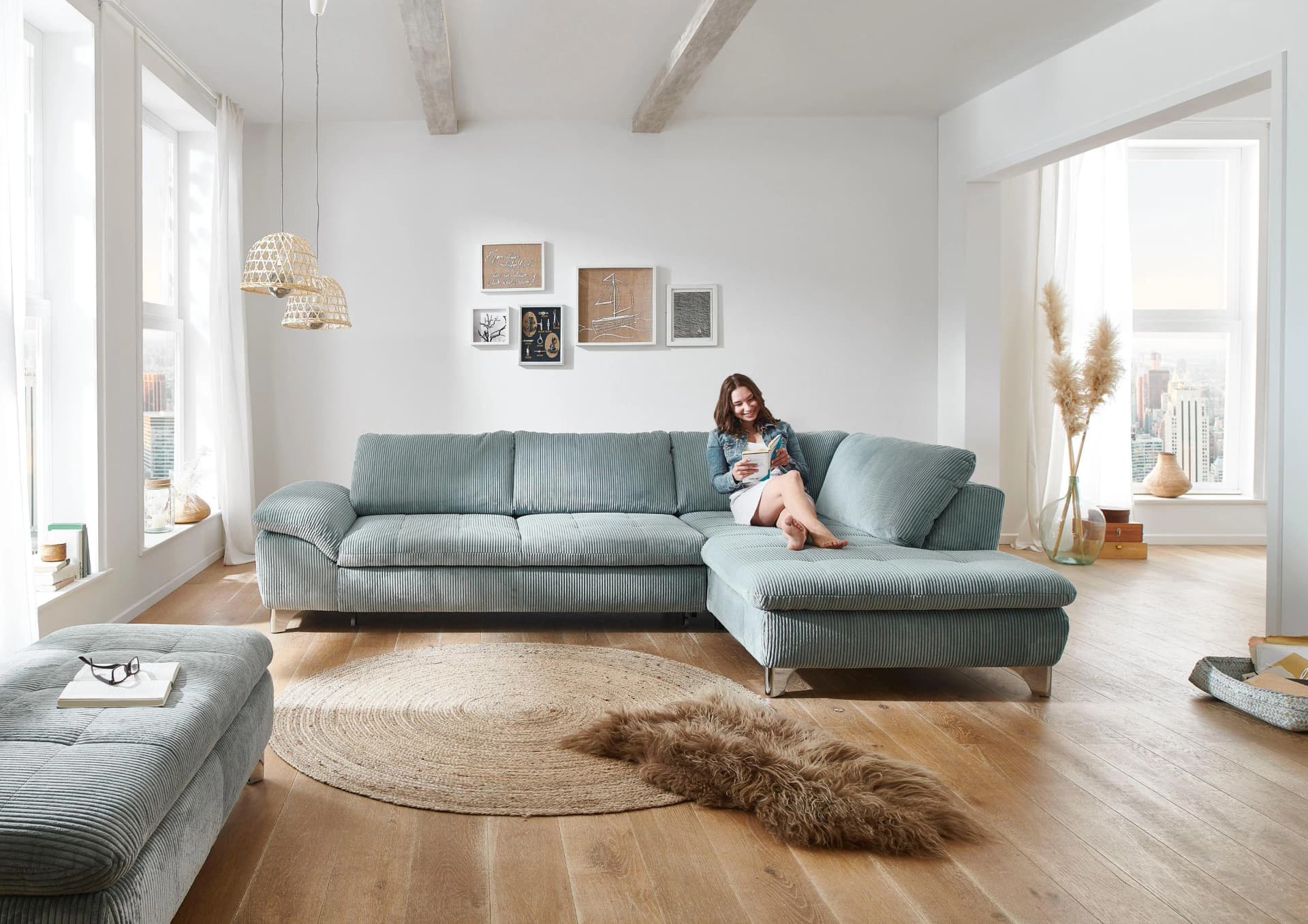 Ecksofa DIE PLANBAR mit Bettfunktion und Recamiere Cord aqua