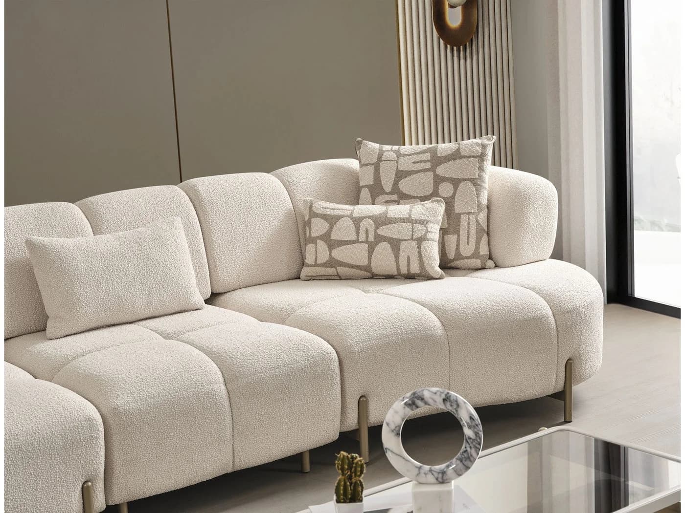 Villa Möbel Polstergarnitur Vega Sofa Set Bouclé Creme Antikgold