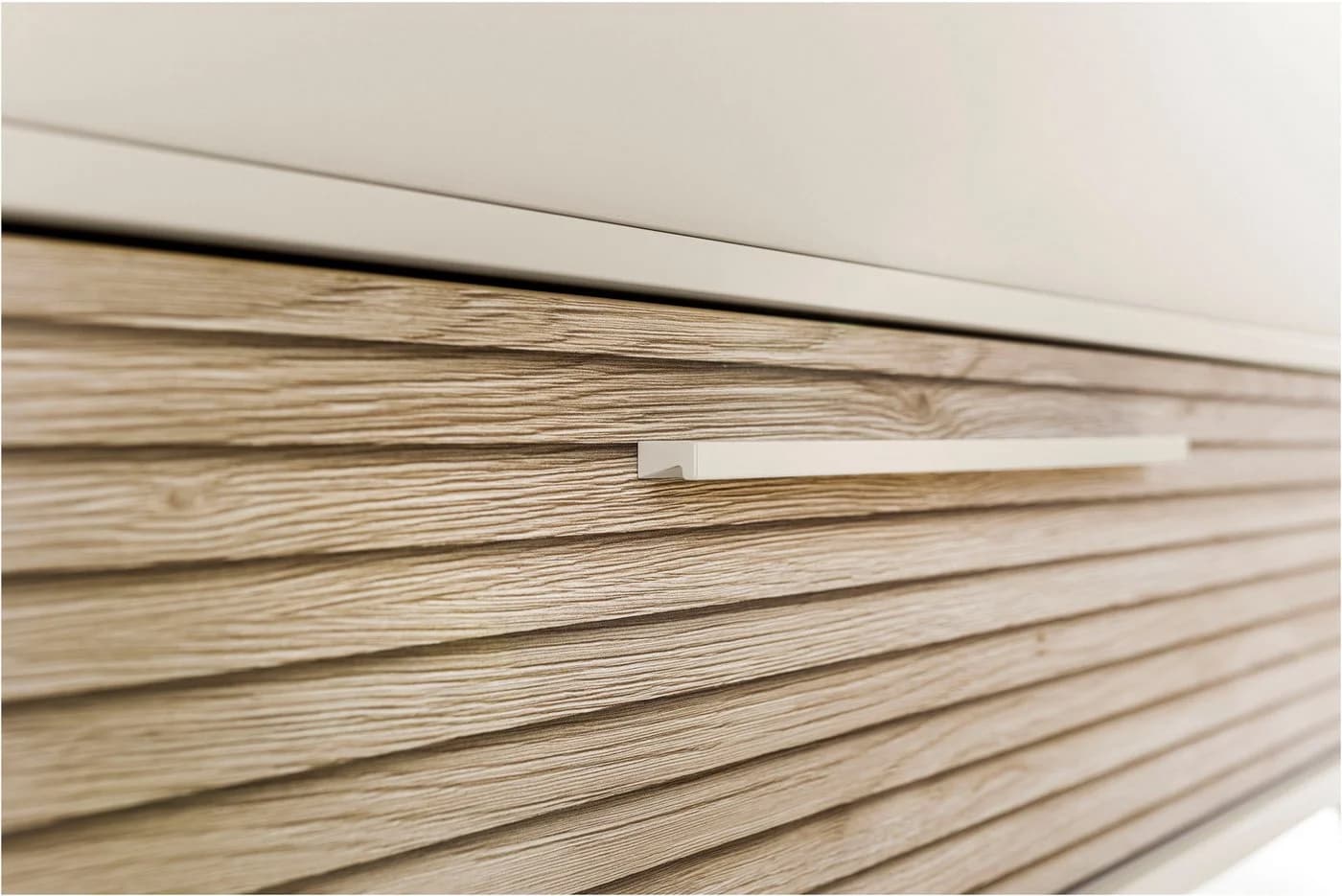 Kinderkleiderschrank aus Holz und Spanplatte - Bild 3