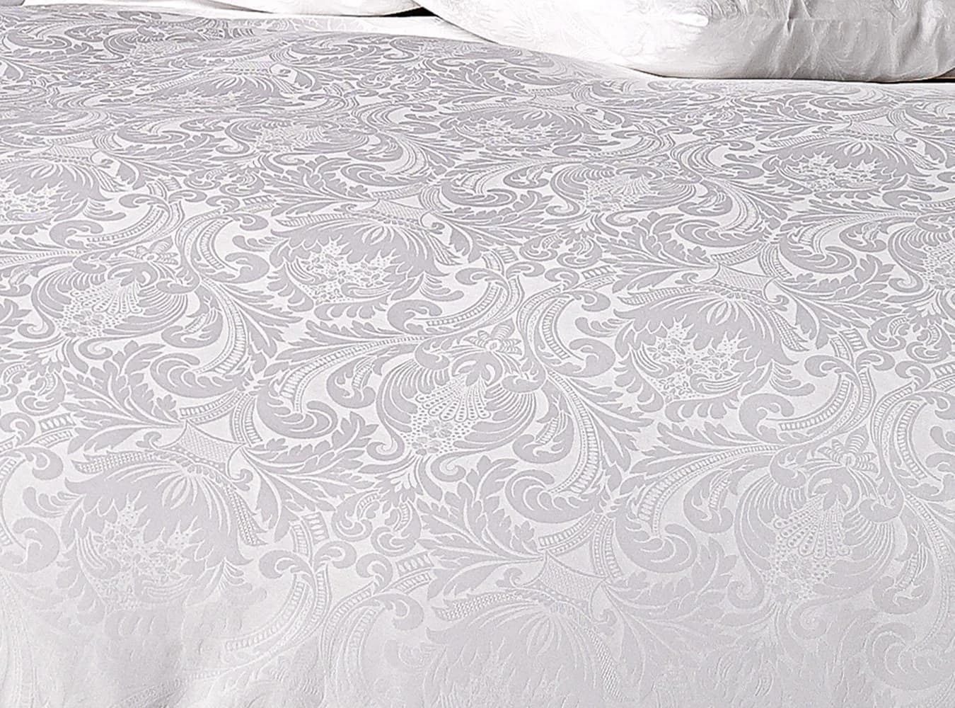 BETTWAESCHE-MIT-STIL Bettwäsche Mako Satin Damast Ornament Weiß 2-teilig