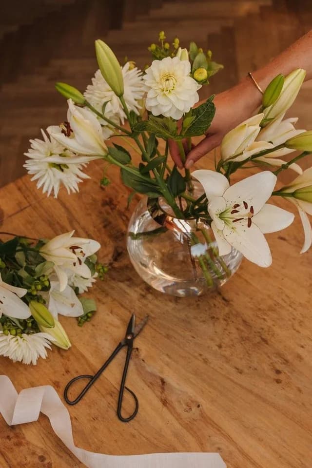 EDZARD Dekovase Mirinde Kristallglas Mundgeblasen Platinrand - Bild 4