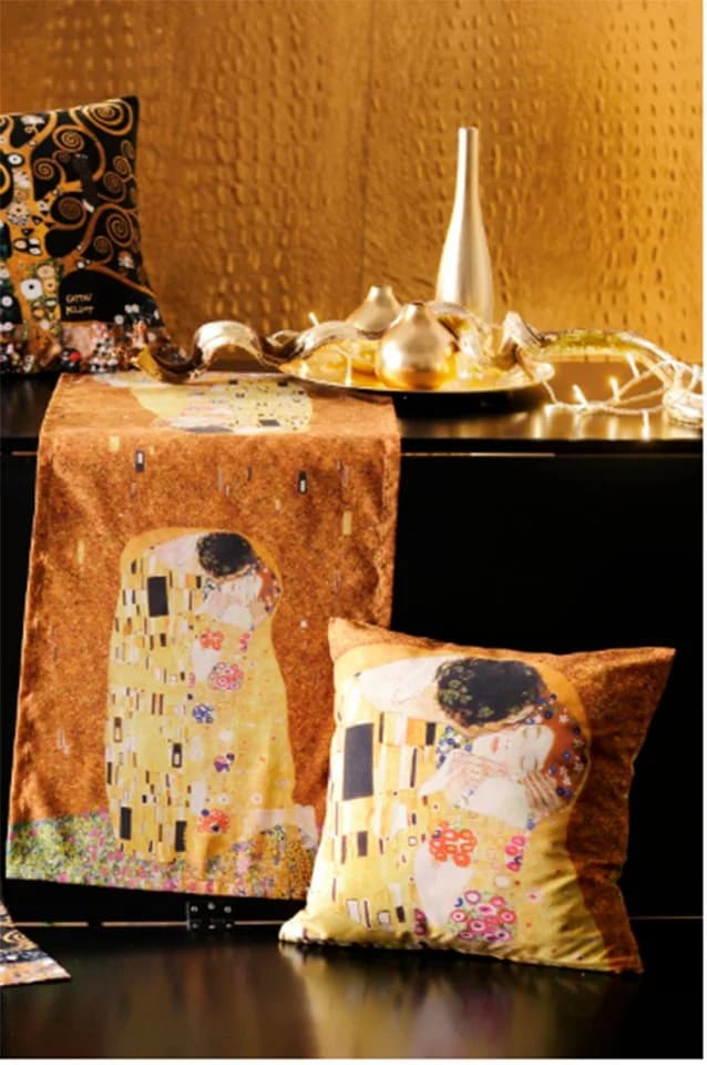 Goebel Dekokissen Kuss Gold Satin 40x40cm