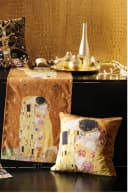 Goebel Dekokissen Kuss Gold Satin 40x40cm Bild 2