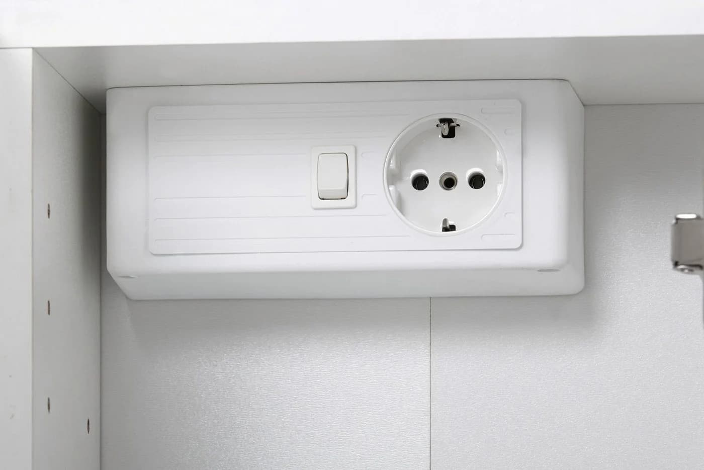 WELLTIME Spiegelschrank Jaca Weiß mit LED und Steckdose - Bild 4