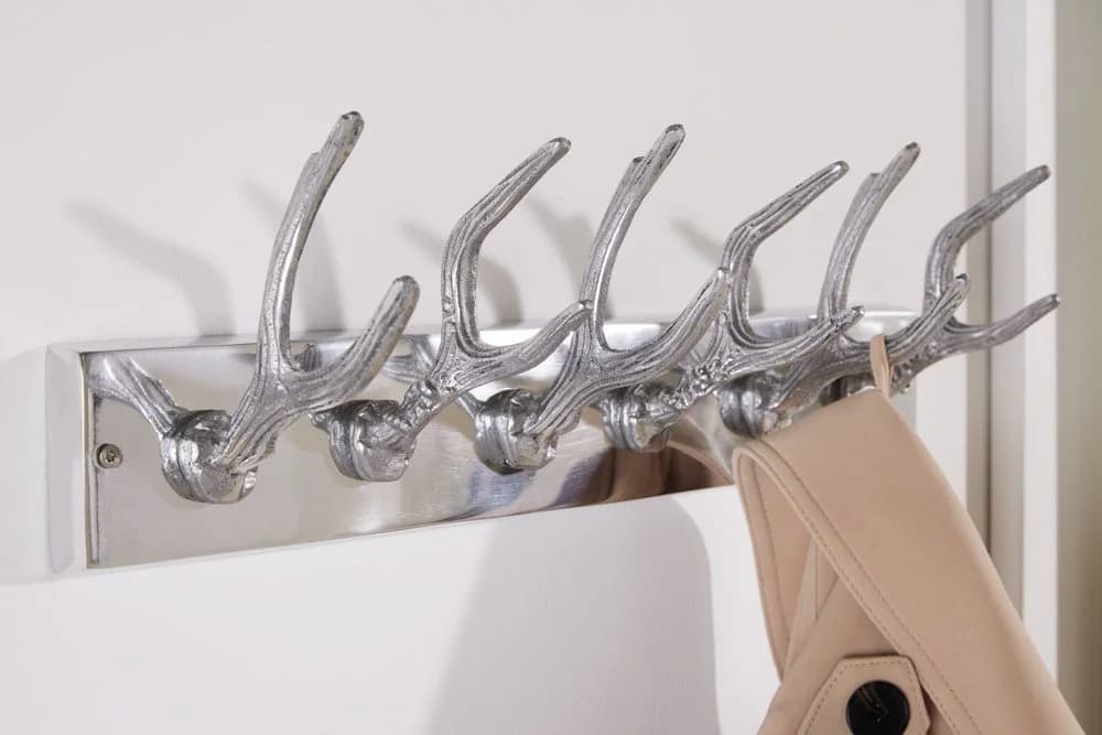 riess-ambiente Wandgarderobe DEER Silber Aluminium Geweih-Design 6 Haken - Bild 4