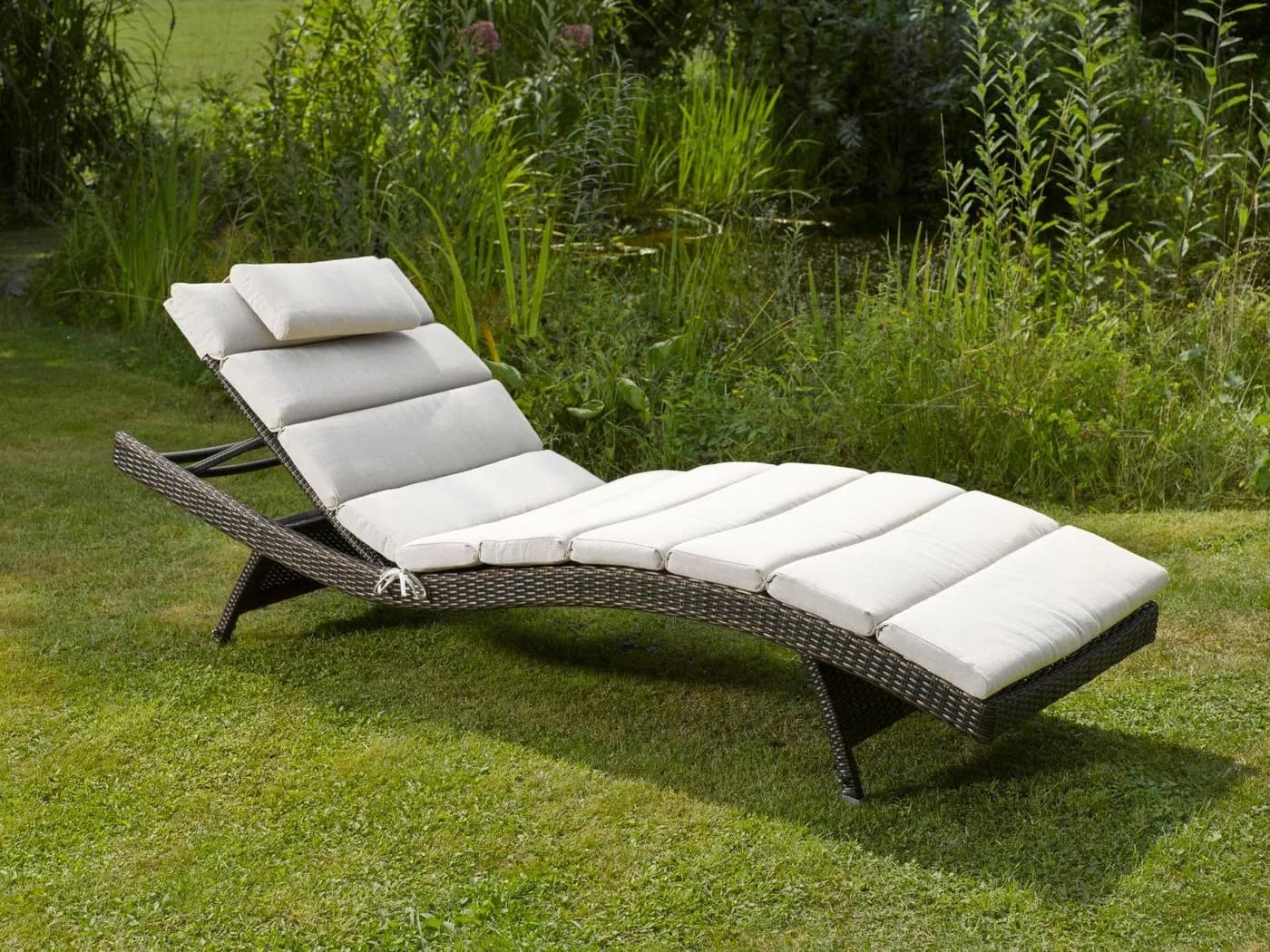 Destiny Gartenliege WAVE Aluminium Polyrattan Braun