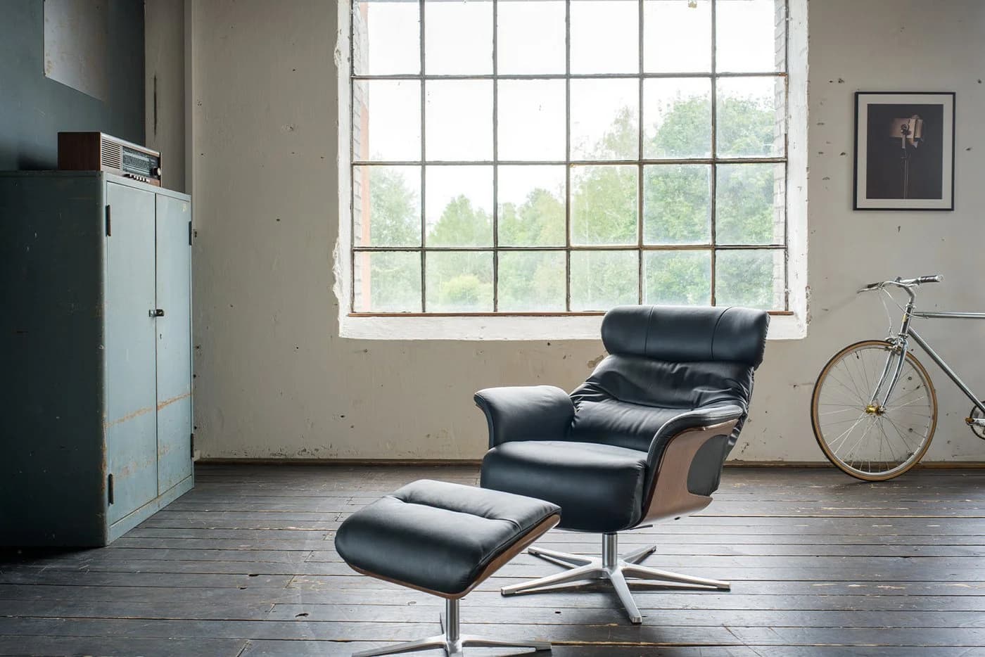 KAWOLA Relaxsessel TOSAR Leder Schwarz mit Hocker und Drehfunktion - Bild 4