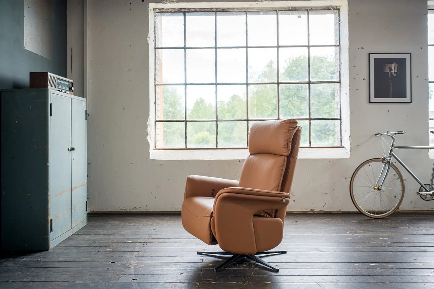 KAWOLA Relaxsessel NAMA Leder Braun mit Drehfunktion & Kopfstütze
