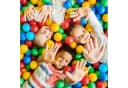 all Kids United Spielzelt XXL PopUp mit Tunnel und Bällebad Bunt Bild 5