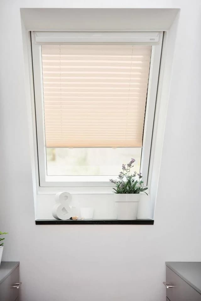 LICHTBLICK Dachfensterplissee Haftfix beige 36x80 cm - Bild 2