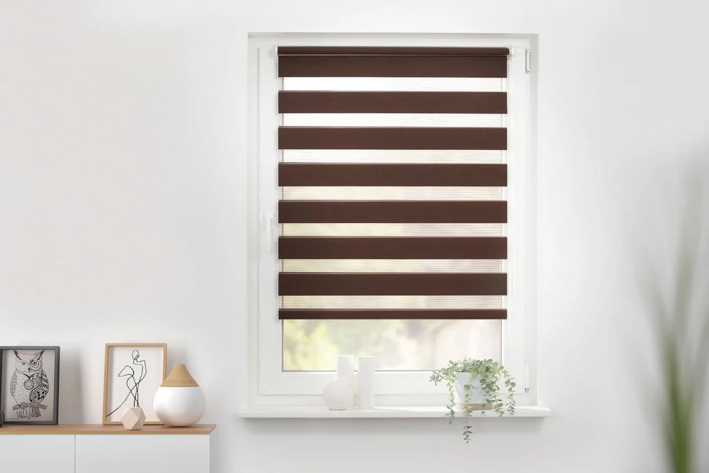 Modernes Stoff-Rollo in transparent und blickdicht - Bild 3