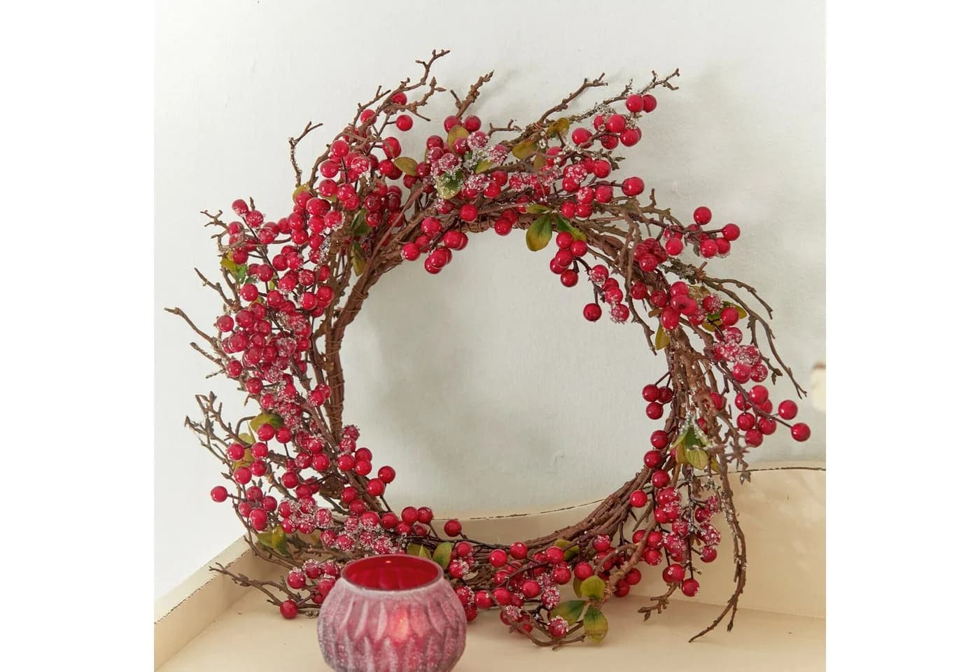 Mirabeau Dekokranz Usovo rot/braun mit Frost-Optik