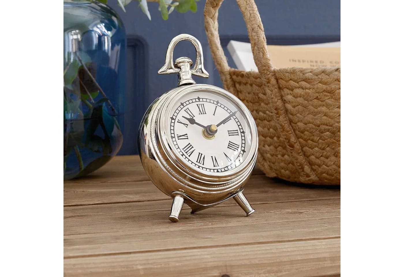 Mirabeau Wanduhr Coraten Silber Klassisch-Römisches Ziffernblatt