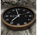 Holzwerk Funkwanduhr 30cm Massivholz Braun Schwarz Bild 1