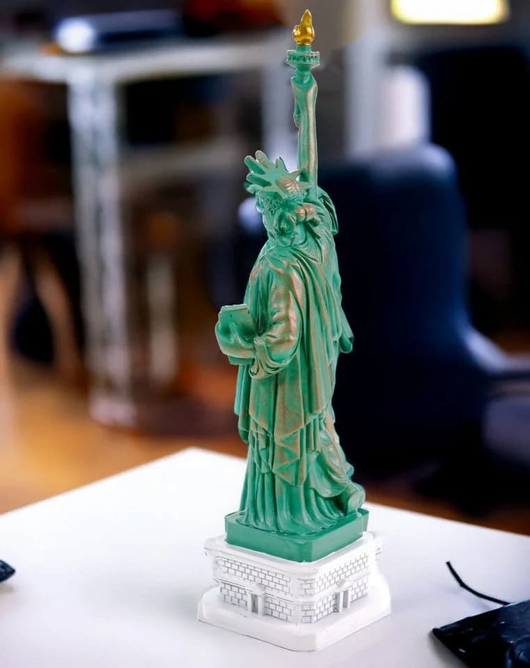 Kremers Schatzkiste Freiheitsstatue 22 cm Grün Polyresin Handbemalt Statue of Liberty - Bild 5