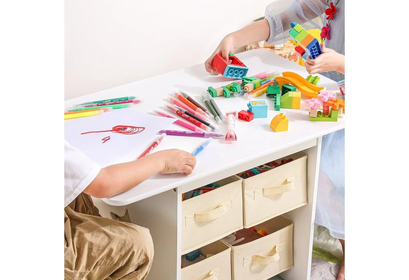 Yorbay Kindersitzgruppe Kindertisch mit 2 Stühlen, mit 6 Aufbewahrungskörben, Weiß + Beige - Bild 3