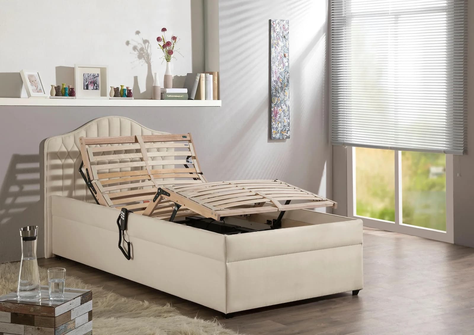 Polsterbett MAINTAL Beige Motorrahmen Bettkasten