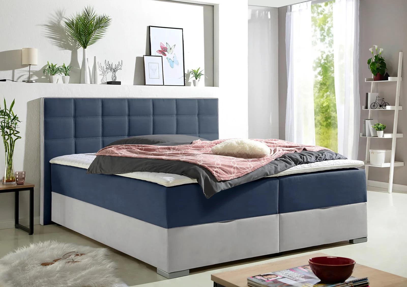 Boxspringbett MAINTAL Blau mit Bettkasten und Topper