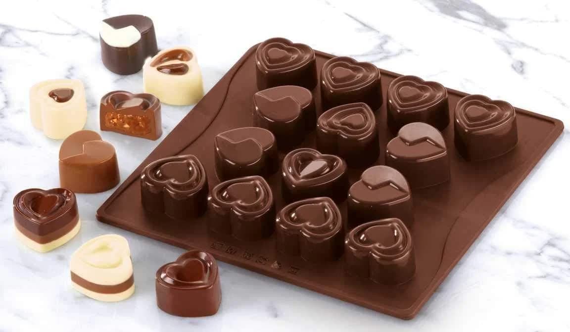 Dr. Oetker Schokoladenform Süße Herzen Braun Silikon 14 Motive