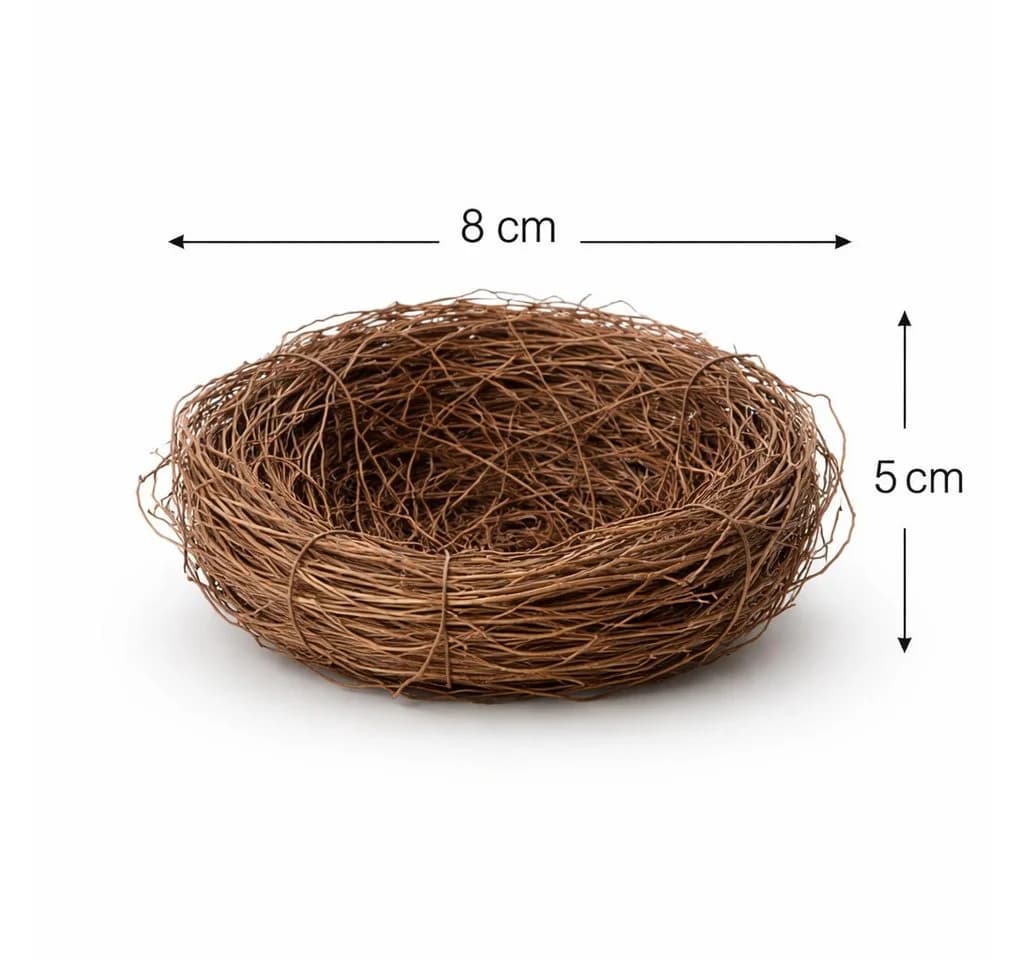 Natürliches Osternest aus Weinreben