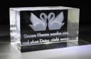 VIP-LASER Dekofigur 3D Glasquader Zwei Schwäne Transparent Bild 1