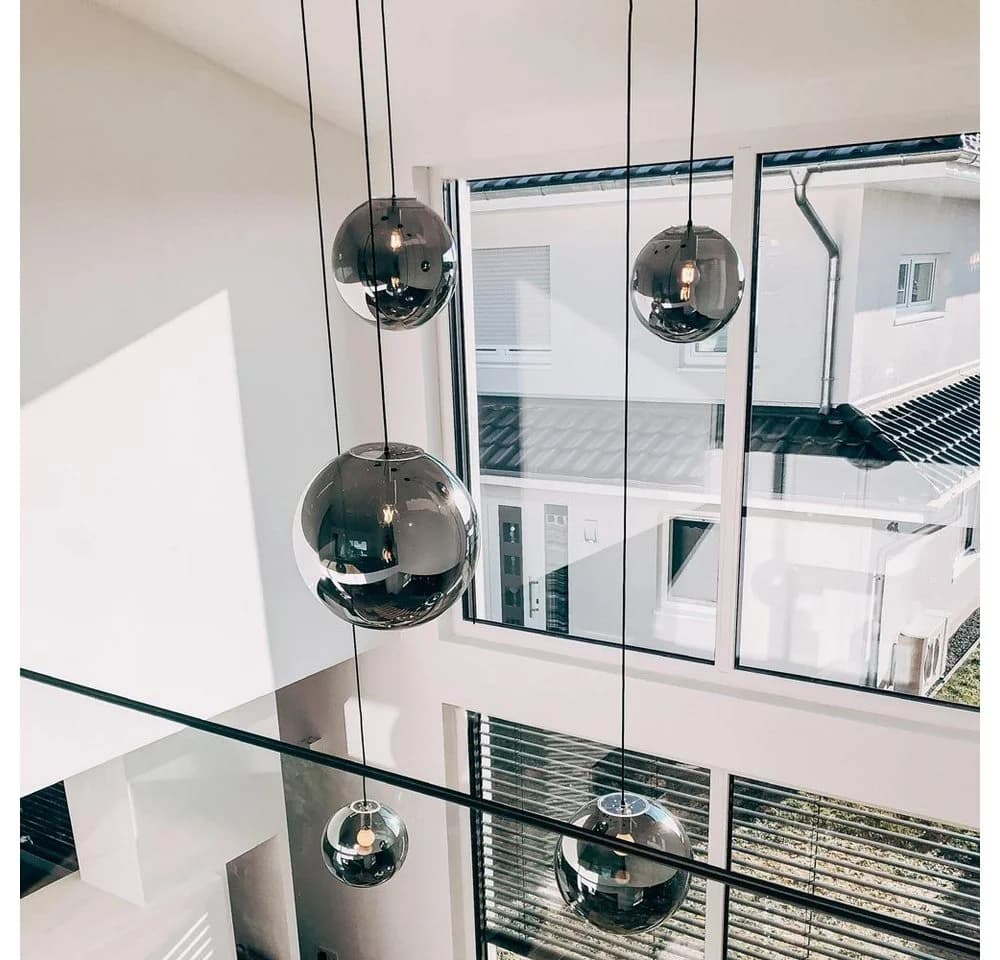 s.luce Pendelleuchte Orb Glaskugel 5m Abhängung Schwarz/Klar - Bild 5