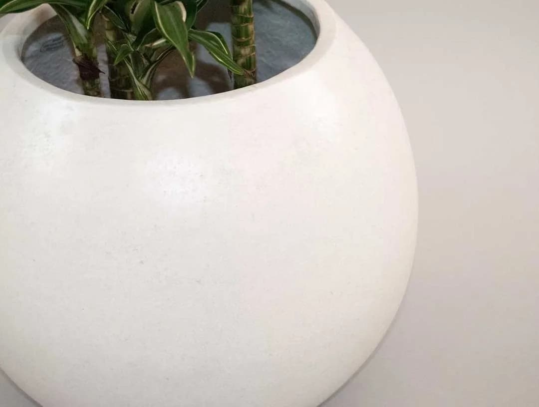 Elegant Einrichten Pflanzkübel Fiberglas Ball Perlmuttweiß - Bild 4