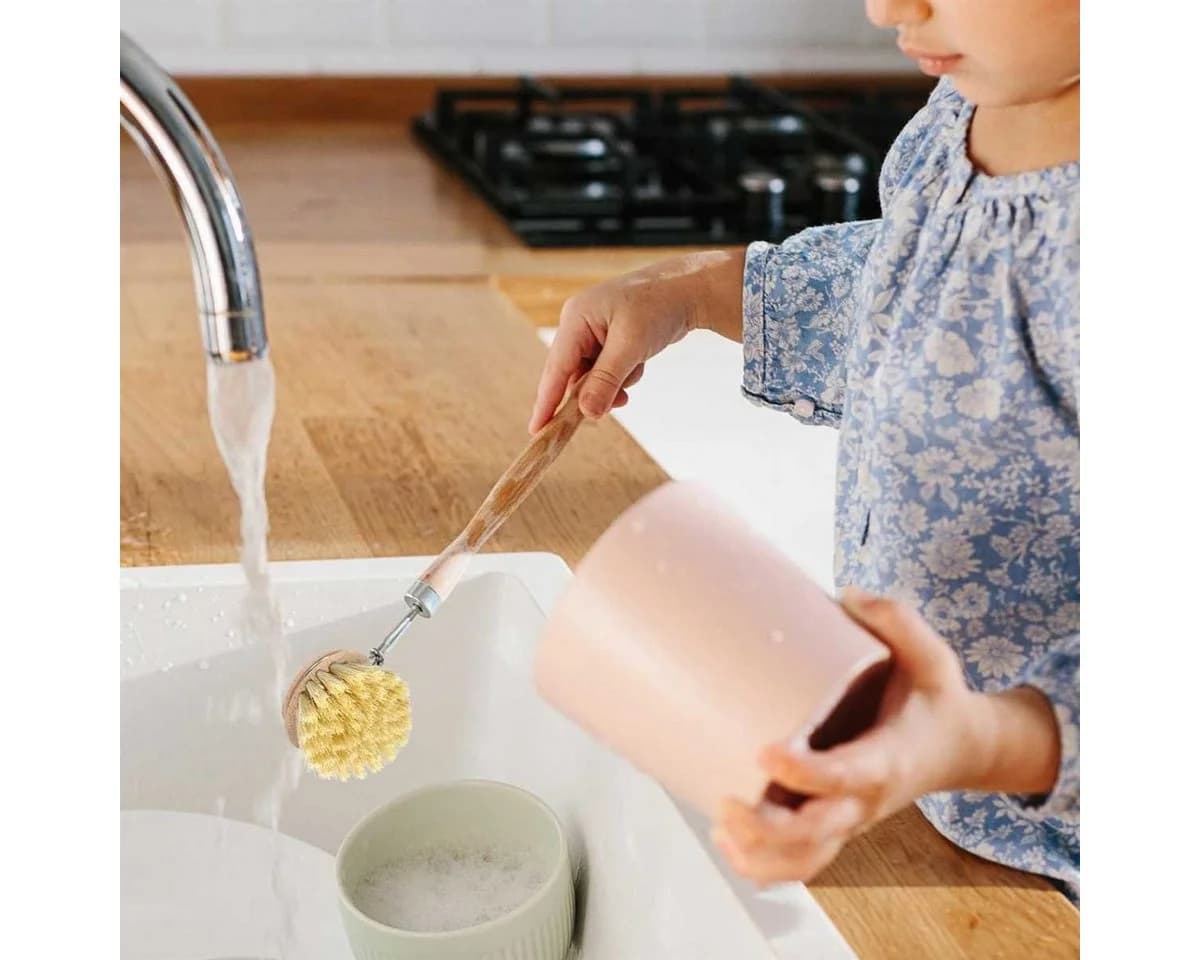 Lantelme Reinigungsbürsten-Set 4-tlg. mit 2 Ersatzköpfen, Naturholz