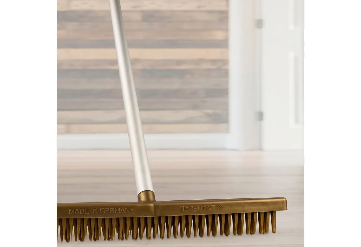 Lantelme Fransenkamm Gold mit Alu Stiel - Bild 3
